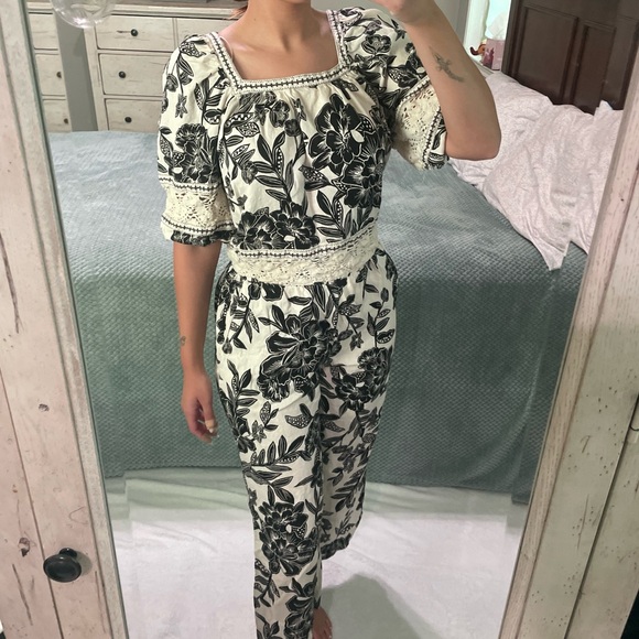 Christian Siriano Other - Floral Black and White Set